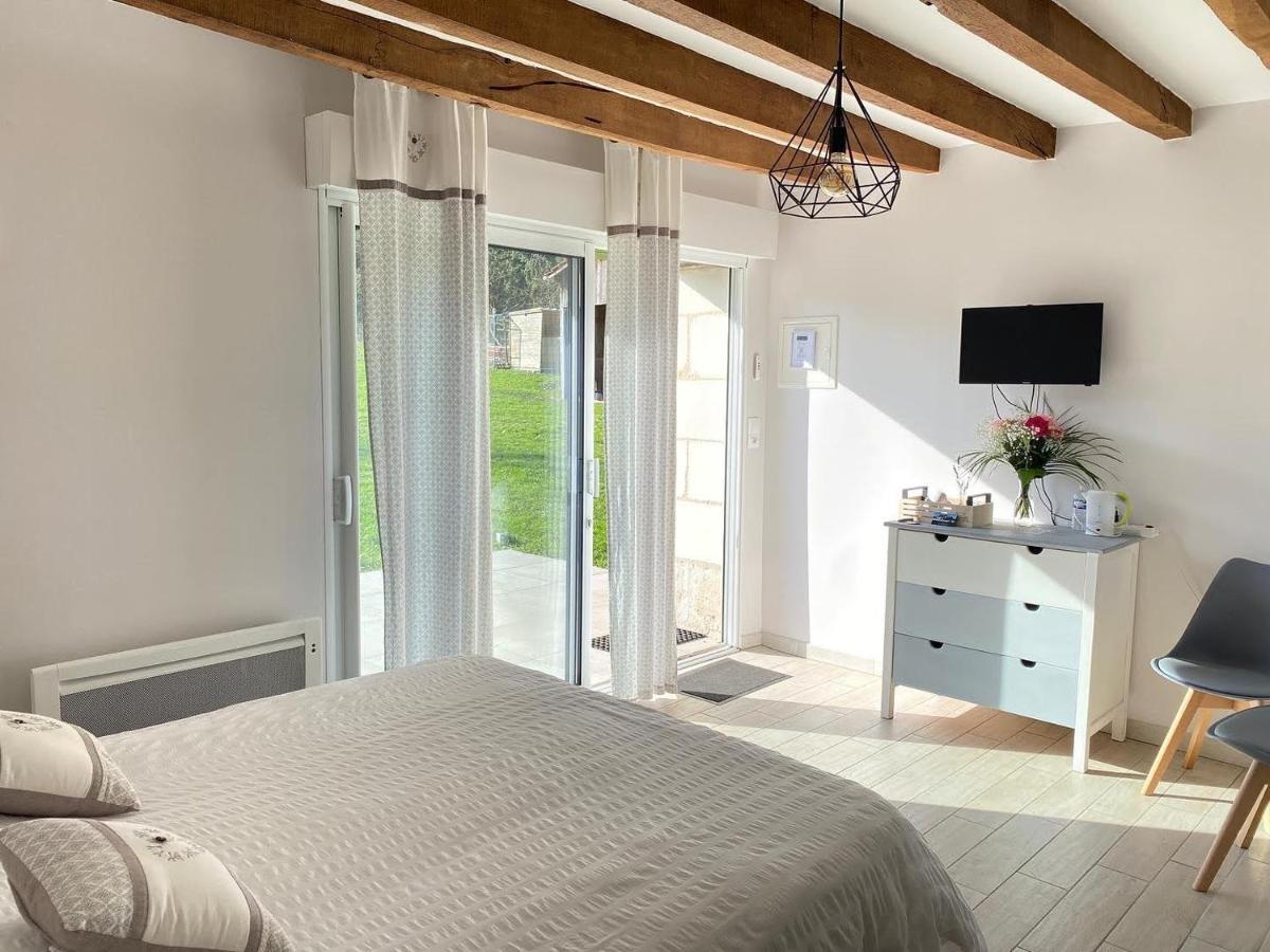 Les Mariniers Chambres D'Hotes -Guest House - Bain Nordique En Option Mareuil-sur-Cher Exterior foto