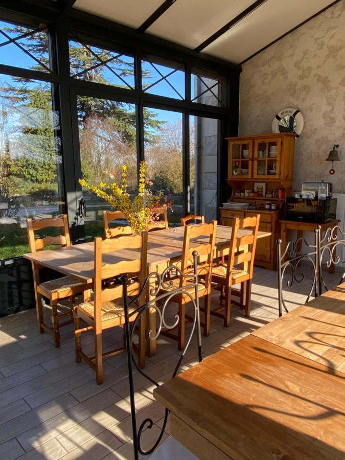 Les Mariniers Chambres D'Hotes -Guest House - Bain Nordique En Option Mareuil-sur-Cher Exterior foto